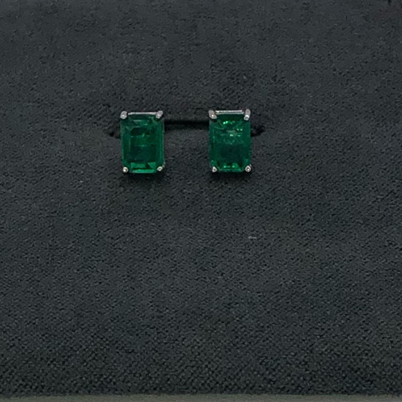 1ct Emerald Earrings - Picture 11 of 13